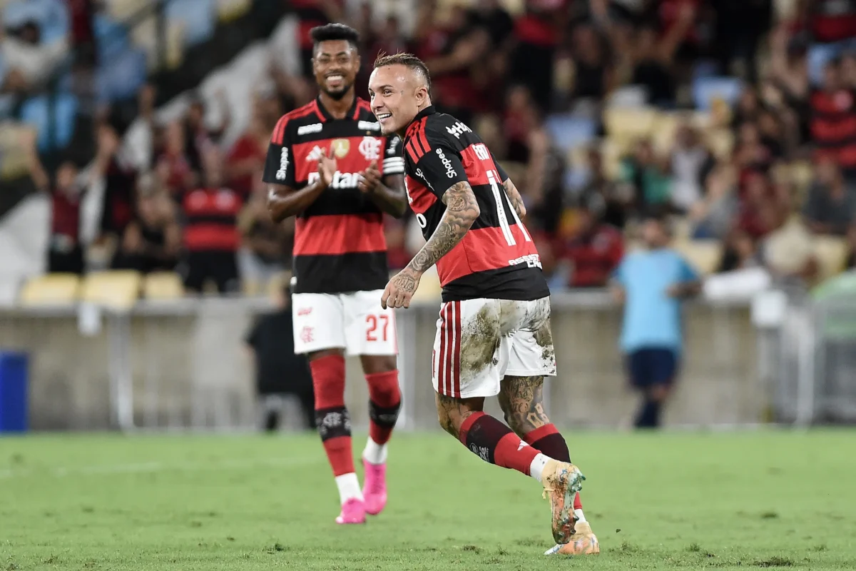 Flamengo busca virada contra Lanús na Recopa com atacantes em baixa; veja os números