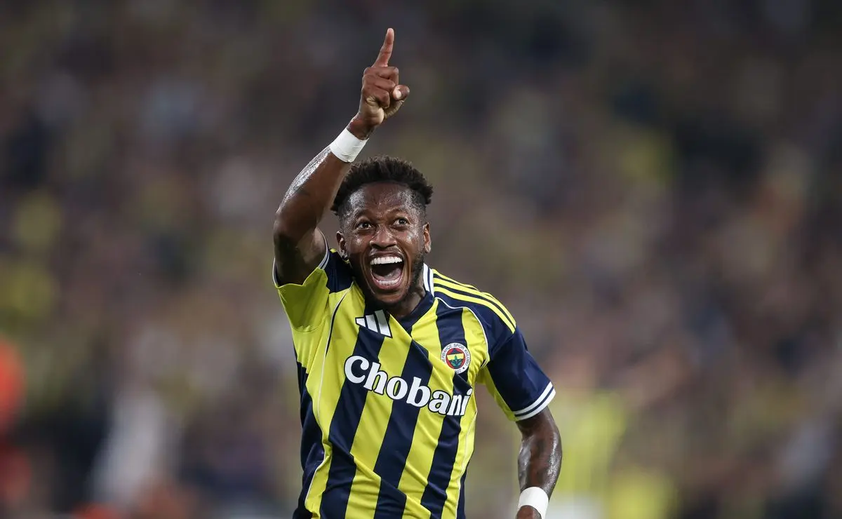 Flamengo descarta Fred, do Fenerbahçe, e prioriza renovação do elenco Flamengo descarta Fred, do Fenerbahçe, e prioriza renovação do elenco