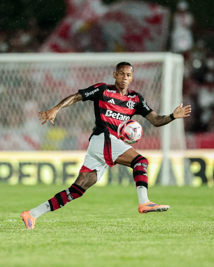 Flamengo encerra pendências na janela e terá 20 dias para ajustes no elenco; veja o que falta