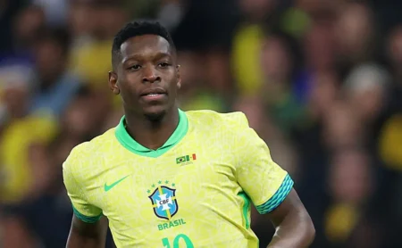 Flamengo fecha com Luiz Henrique por R$ 248 milhões e busca reforço no ataque