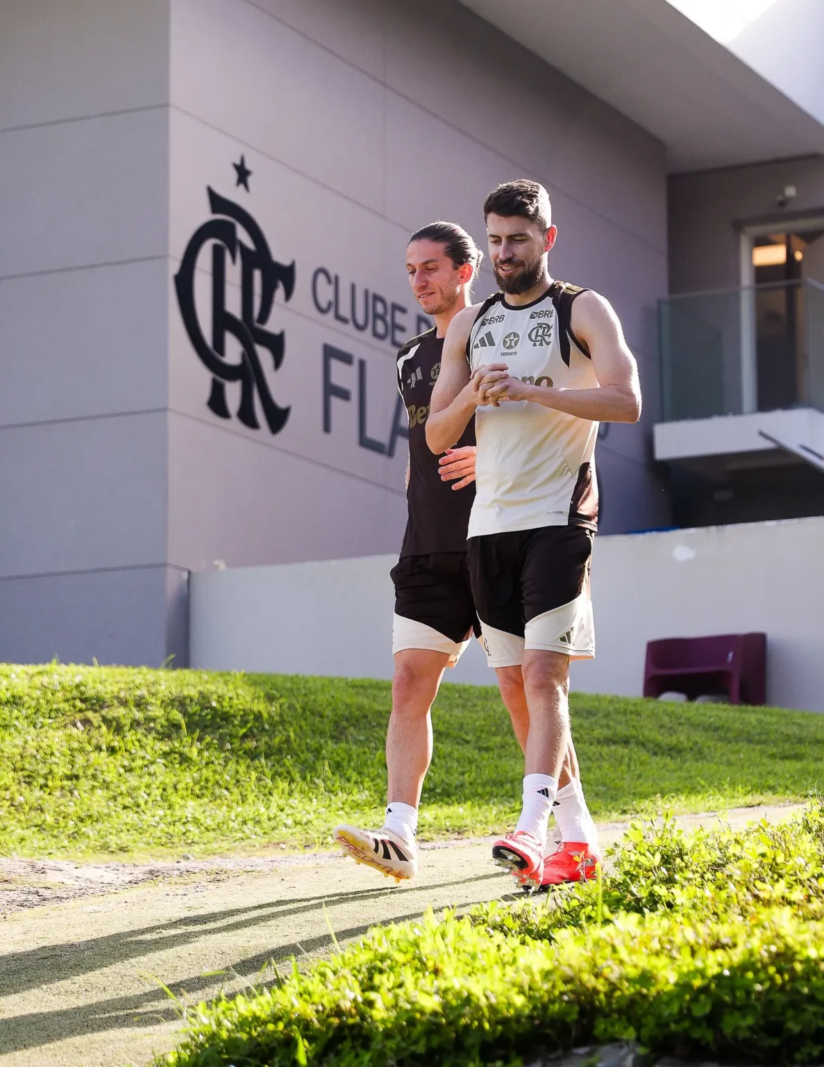 Flamengo: Jorginho, Bruno Henrique e Wallace Yan reforçam opções para Filipe Luís