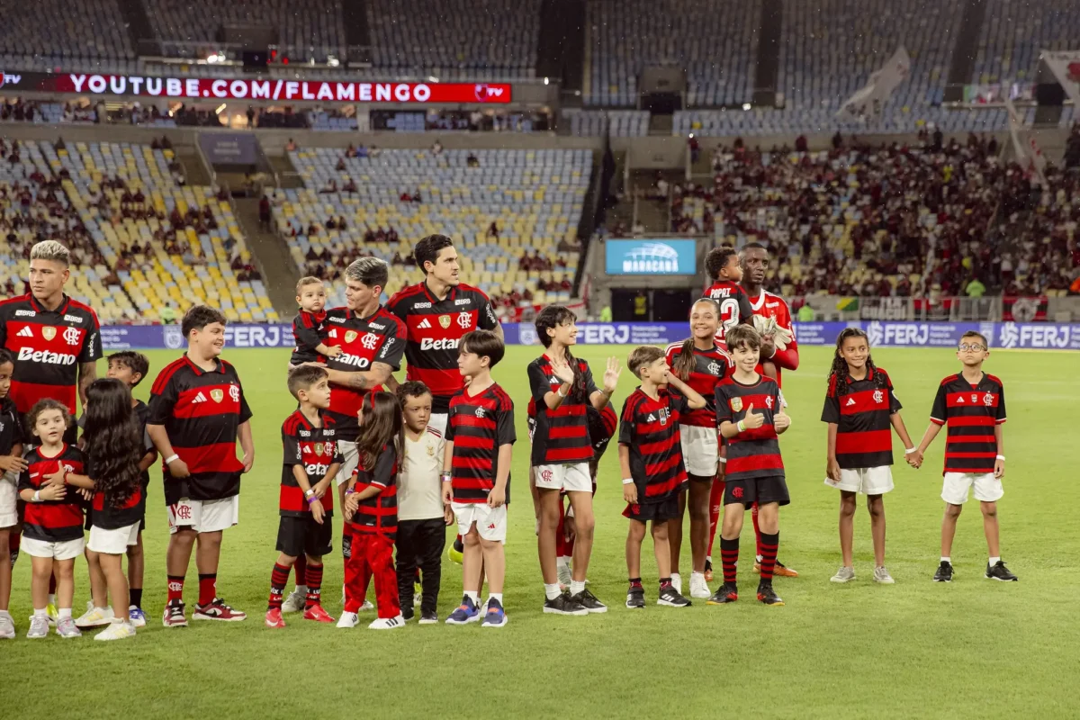 Flamengo registra menor público em um ano vencendo o Madureira