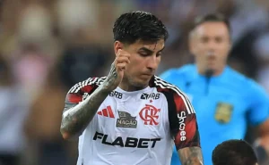 Flamengo supera o Vitória no Barradão e assegura três pontos no Brasileirão