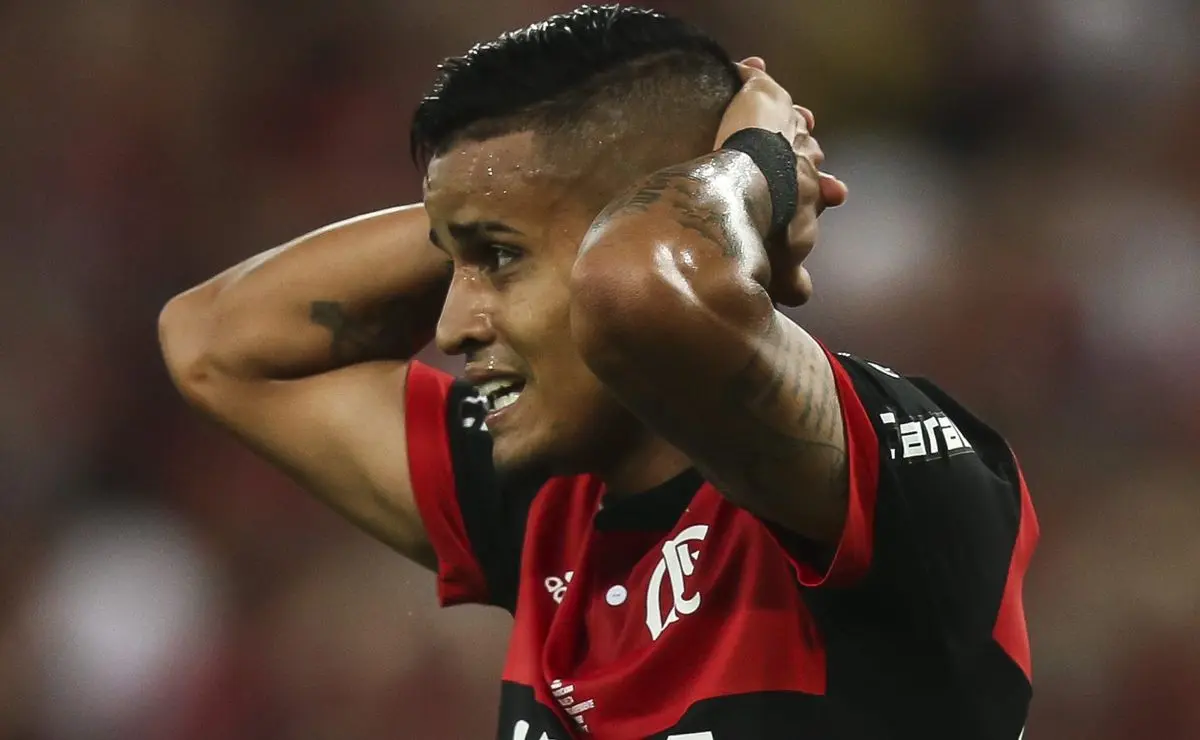 Flamengo tem apenas um título em quatro finais contra times argentinos em competições internacionais Flamengo tem apenas um título em quatro finais contra times argentinos em competições internacionais