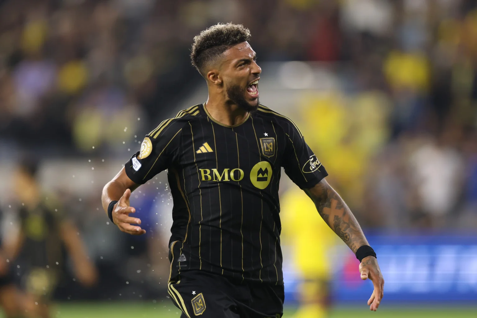 Fluminense prioriza Bouanga e negocia com o Los Angeles FC