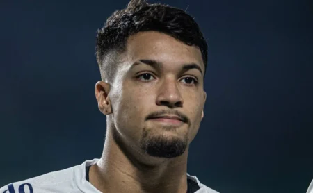 Fluminense monitora Marcos Leonardo, do Al-Hilal, com interesse do Flamengo.