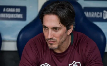 Fluminense supera o Botafogo em clássico do Brasileirão com dois triunfos sob o comando de Zubeldía