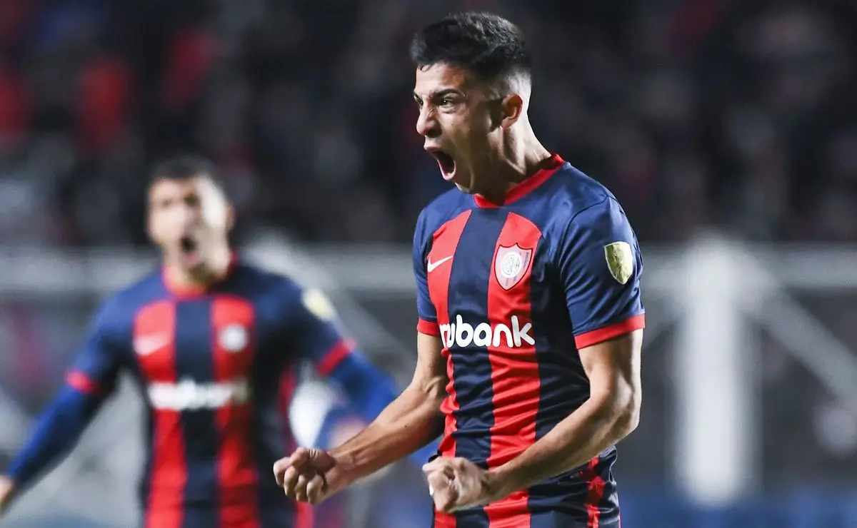 Fluminense recua em negociação com Alexis Cuello devido a pedido de mais de R$ 30 milhões pelo San Lorenzo Fluminense recua em negociação com Alexis Cuello devido a pedido de mais de R$ 30 milhões pelo San Lorenzo