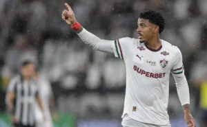 Fluminense e Vasco se enfrentam no Nilton Santos em clássico do Cariocão