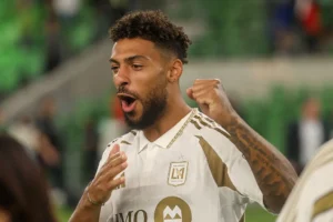 Fluminense define alvo na janela de transferências e pondera entre Arias e Bouanga; saiba mais