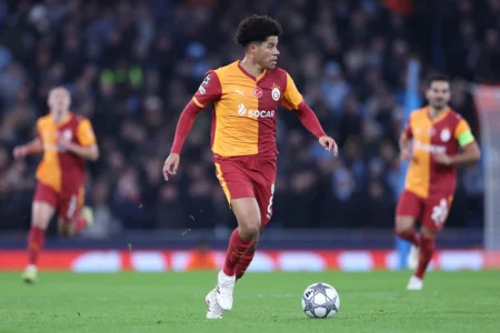 Gabriel Sara vive momento de destaque na Turquia: "A música da Champions já recompensa"