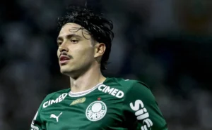 Golaço de Maurício em jogada coletiva no clássico Palmeiras x Vitória é celebrado nas redes sociais