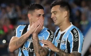 Grêmio: Após Cuéllar, rescinde com Cristaldo e atinge 21 baixas no elenco