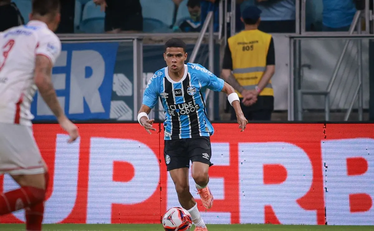 Grêmio busca quitar dívida com Enamorado até março, após cobrança do Junior Barranquilla
