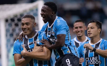 Grêmio x Novo Hamburgo: Transmissão, escalações e arbitragem no Campeonato Gaúcho