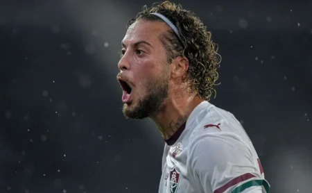 Guga e Martinelli projetam confiança em títulos do Fluminense para 2026 antes de duelo com o Vasco