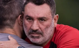 Guilherme Alves, técnico do Noroeste, projeta decisão contra o Santos e vislumbra classificação.