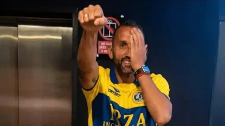 Hernán Barcos, aos 41 anos, marca hat-trick pelo Cajamarca, do Peru