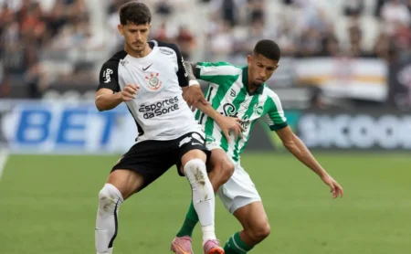 Hugo preocupa o Corinthians após lesão e vira dúvida para os próximos jogos