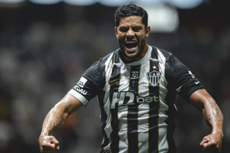Hulk, do Atlético-MG, é o artilheiro de faltas do Brasil com larga vantagem sobre o segundo colocado Hulk, do Atlético-MG, é o artilheiro de faltas do Brasil com larga vantagem sobre o segundo colocado