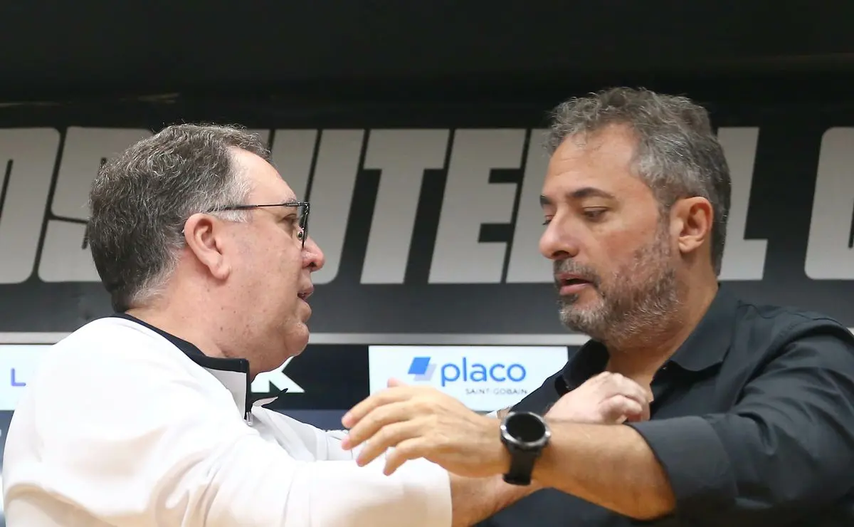Insatisfação no Santos: Alexandre Mattos pode ser demitido Insatisfação no Santos: Alexandre Mattos pode ser demitido