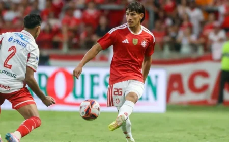 Inter vence São Luiz com atuação dominante e gol decisivo de Bernabei no Beira-Rio