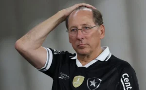 John Textor não se preocupa com juros de aporte após fim de transfer ban no Botafogo