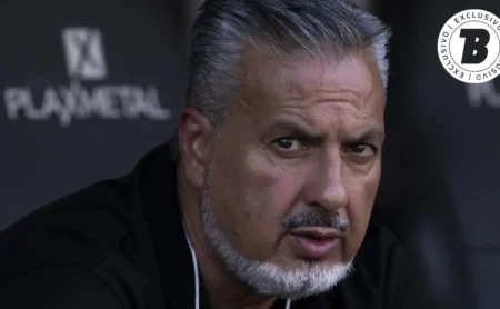 José Boto oferece R$ 1,4 milhão mensais para contratar Cebolinha e renovação é discutida José Boto oferece R$ 1,4 milhão mensais para contratar Cebolinha e renovação é discutida