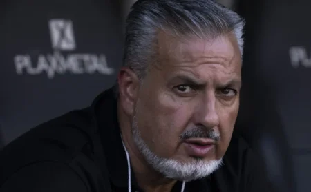 José Boto rejeita R$ 1 bilhão em reforços do Flamengo sugeridos por Bap: “Prejuízo evidente”