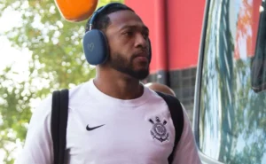 José Martínez fora do Corinthians: Dorival Júnior confirma afastamento e descartes