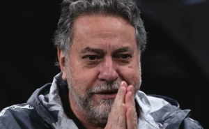 Julio Casares gastou R$ 500 mil do cartão do São Paulo com despesas pessoais