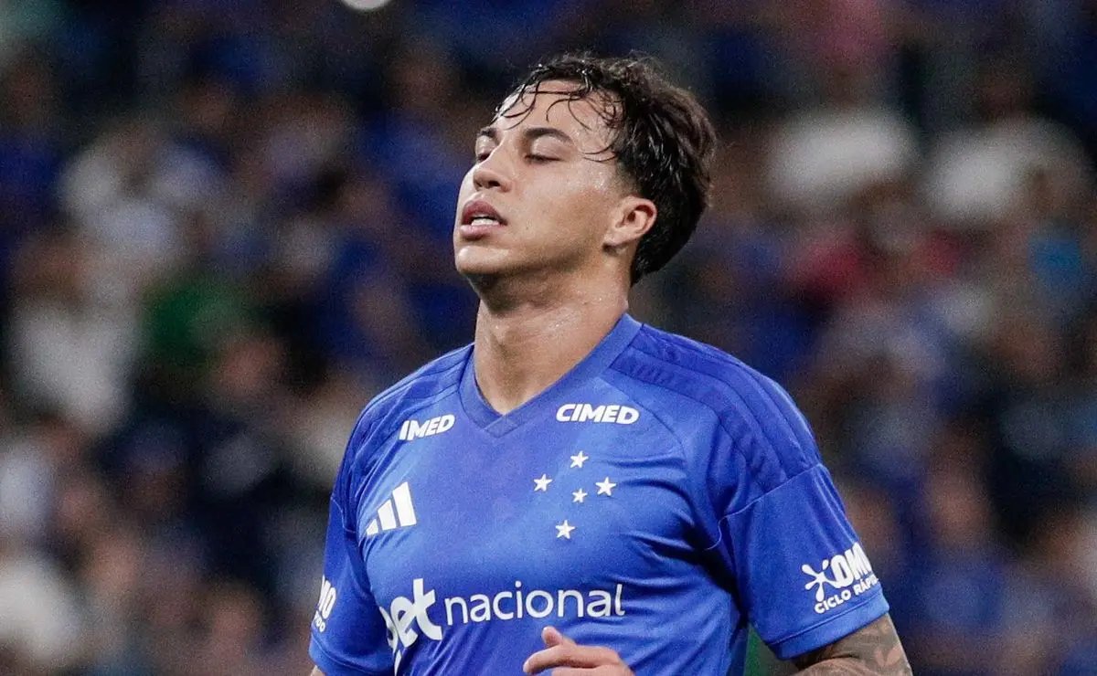 Kaio Jorge rompe o silêncio e detalha reunião tensa no Cruzeiro: “Cobrança foi bem forte” Kaio Jorge rompe o silêncio e detalha reunião tensa no Cruzeiro: “Cobrança foi bem forte”
