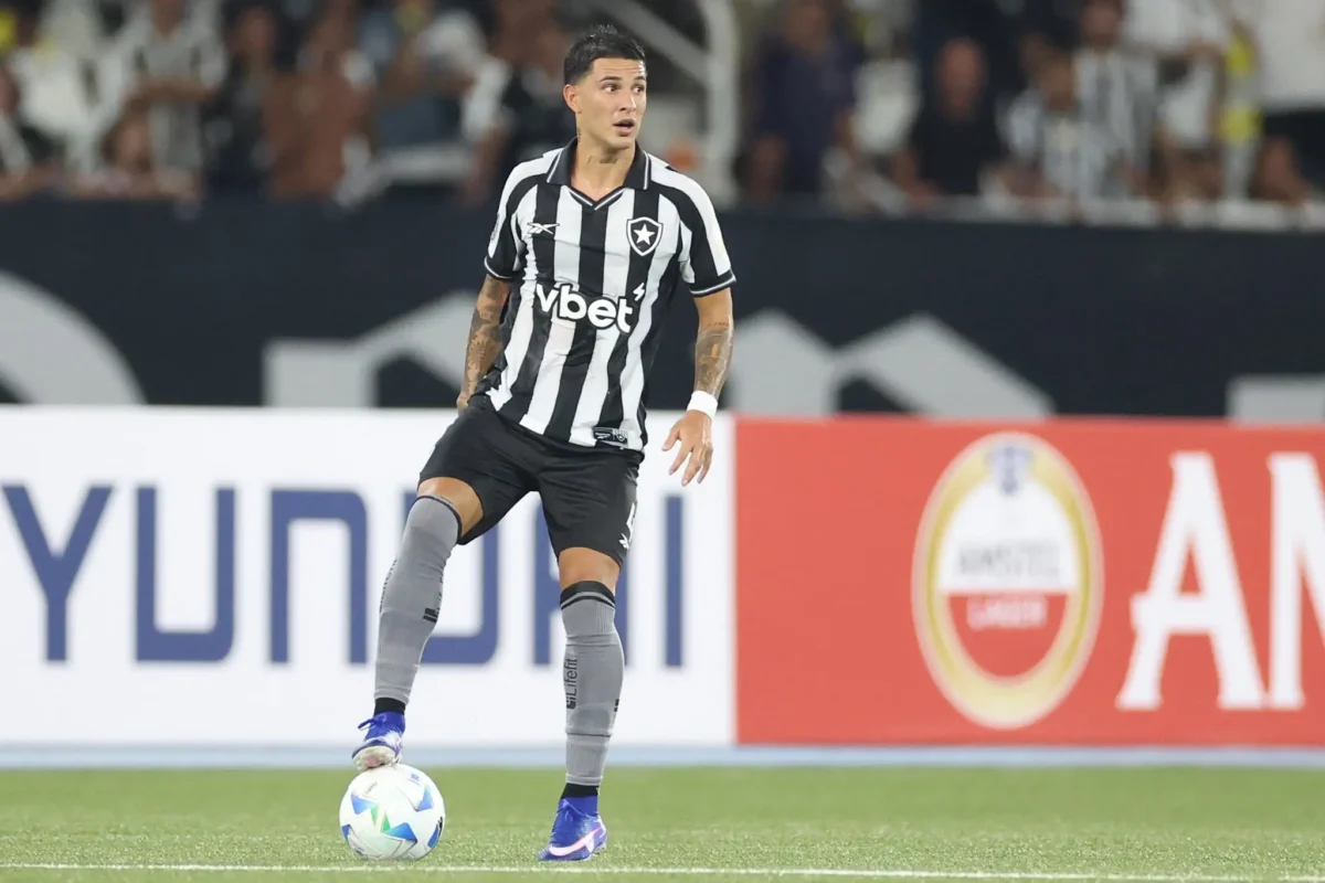 Lacunas no elenco: Cenário do grupo do Botafogo na reta final da janela de transferências Lacunas no elenco: Cenário do grupo do Botafogo na reta final da janela de transferências