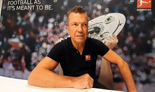 Lenda do Bayern aconselha o Borussia antes do clássico: É preciso incomodá-los Lenda do Bayern aconselha o Borussia antes do clássico: "É preciso incomodá-los"