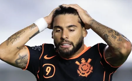 Lesão de Yuri Alberto preocupa Dorival Júnior no Corinthians: "Pode ser um pouco mais séria"