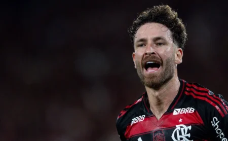 Léo Pereira projeta "guerra" em Flamengo x Lanús pela Recopa Sul-Americana