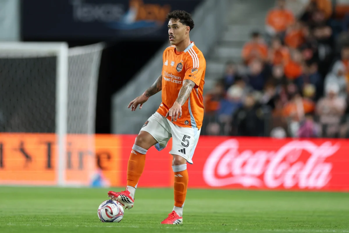 Lucas Halter define Vitória como melhor decisão da vida e exalta a MLS: Todo mundo está olhando Lucas Halter define Vitória como "melhor decisão da vida" e exalta a MLS: "Todo mundo está olhando"