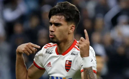Lucas Paquetá: Reencontro com o Vitória, clube do gol relâmpago sofrido pelo Flamengo no Brasileirão Lucas Paquetá: Reencontro com o Vitória, clube do gol relâmpago sofrido pelo Flamengo no Brasileirão