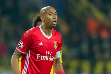 Luisão: Ídolo do Benfica, defensor contra o racismo Luisão: Ídolo do Benfica, defensor contra o racismo