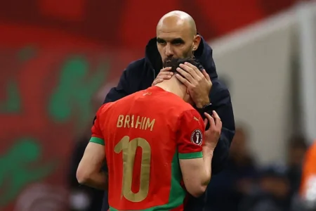 Marrocos: Federação nega pedido de demissão do técnico, rival do Brasil na Copa
