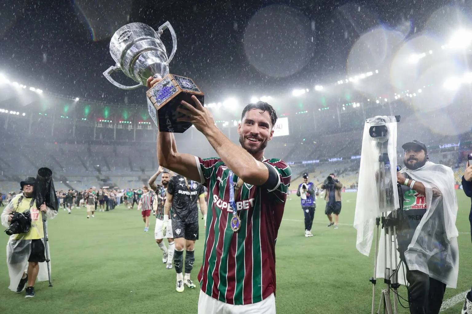 Martinelli planeja futuro no Fluminense e aguarda paternidade: "Superei minhas expectativas"