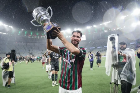 Martinelli renova contrato com o Fluminense até 2030