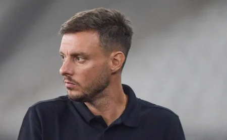 Martín Anselmi analisa o Fluminense após vitória sobre o Botafogo: “Trabalhou bem a bola”