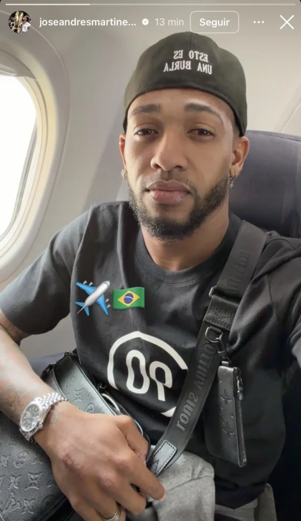 Martínez regulariza situação e retorna ao Brasil para se apresentar ao Corinthians