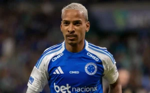 Matheus Pereira analisa momento do Cruzeiro: “Não podemos arranjar desculpas”