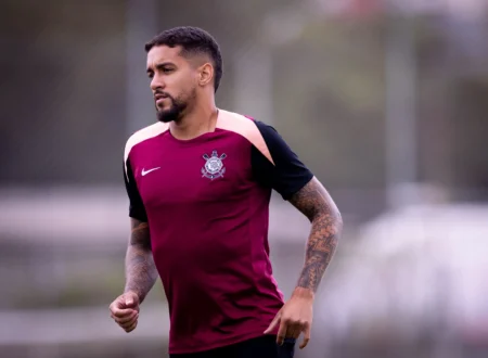 Matheus Pereira fora do treino e é desfalco do Corinthians contra a Portuguesa