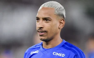 Matheus Pereira marca primeiro gol em Cruzeiro x Corinthians pela Série A