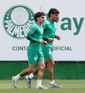 Maurício busca espaço no Palmeiras com a Copa do Mundo no horizonte
