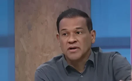 Müller aconselha Neymar a mudar o estilo de jogo e defende sua convocação para a Seleção Brasileira