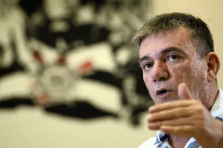 MPF solicita uso de tornozeleira eletrônica para Andrés Sanchez, ex-presidente do Corinthians MPF solicita uso de tornozeleira eletrônica para Andrés Sanchez, ex-presidente do Corinthians